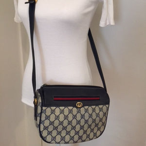 Vintage Authentic GUCCI Cross Body Bag